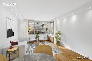 393 W 49th St Unit 3HH, New York, NY 10019