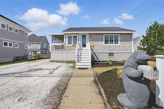 129 Northern Blvd, Newbury, MA 01951