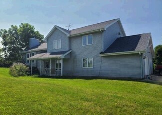 2517 Rinden Rd, Stoughton, WI 53589