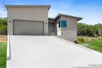 1381 Overbrook Ln, Spring Branch, TX 78070