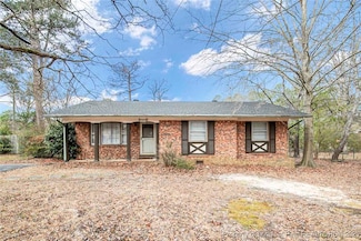283 Channing Dr, Fayetteville, NC 28303