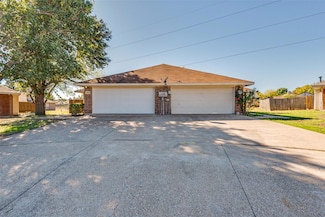 2643 Ventura Ct, Red Oak, TX 75154