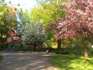 276 Valley View Rd, Richmond, VT 05477