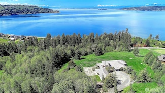 347 Ravenswood Ln, Camano Island, WA 98282