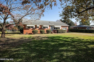 722 N College Rd, Wilmington, NC 28405