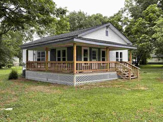 315 Walnut St, Walnut Grove, MS 39189