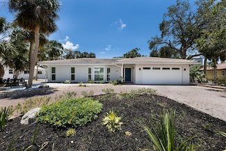 620 Venice Ln, Sarasota, FL 34242