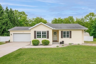 2908 E Saybrook Dr, Goshen, IN 46528