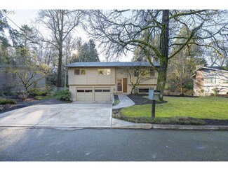 10625 SW 64th Dr, Portland, OR 97219