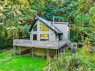 110 E Beach Shore Dr, Shelton, WA 98584