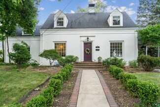 1766 Breton Rd SE, Grand Rapids, MI 49506