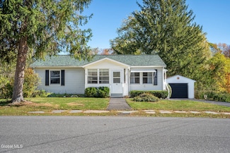 33 S Union St, Cambridge, NY 12816