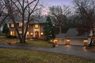13539 Wentworth Trail, Hopkins, MN 55305