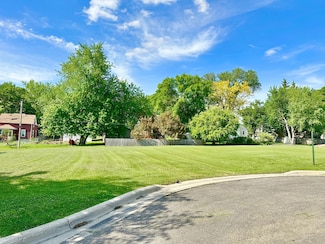 613 & 615 Giles Place, Albert Lea, MN 56007