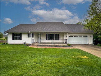 4305 S Oakwood Hills Pkwy, Eau Claire, WI 54701