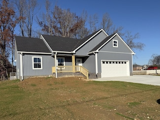 306 Cassie Dr, Lafayette, TN 37083