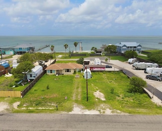 16 Copano Ridge Rd, Rockport, TX 78382
