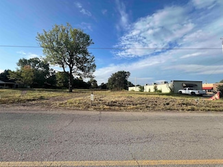 1011 W 2nd St, Waldron, AR 72958