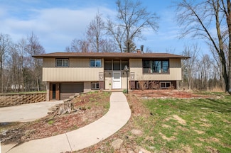 2270 School Ln, Suamico, WI 54313