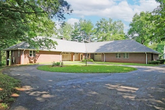 3003 Old Frankfort Pike, Versailles, KY 40383