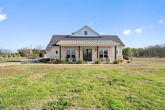 200 County Road 246 Unit A, Florence, TX 76527