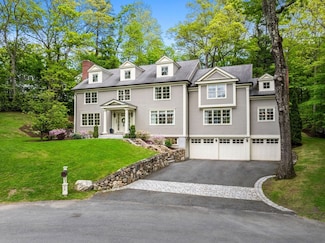 50 Temple Rd, Wellesley, MA 02482