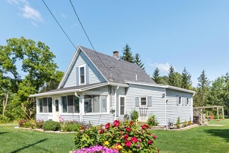 541 W Oak St, Fremont, MI 49412