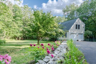 336 Maguire Rd, Kennebunk, ME 04043