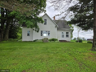 1264 389th Ave NE, Stanchfield, MN 55080