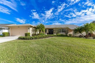 3185 E Village Dr, Venice, FL 34293