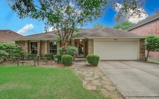 5109 Glenview Ct, La Porte, TX 77571