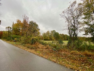 2755 Moore Rd, Bethel, OH 45106