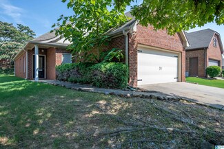2804 Oxmoor Glen Dr, Birmingham, AL 35211