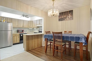 5930 Whispering Pine Way Unit C-2, Greenacres, FL 33463