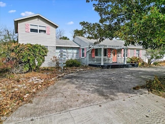 572 Seagate Ave, Neptune Beach, FL 32266