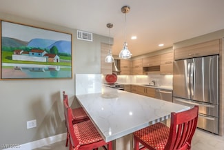 205 E Harmon Ave Unit 1007, Las Vegas, NV 89169