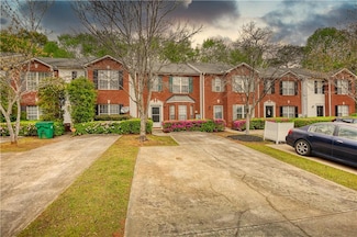 5587 Strathmoor Manor Cir, Lithonia, GA 30058