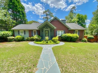 25 Calhoun Dr, Sumter, SC 29150