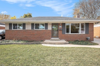 29649 Dover Ave, Warren, MI 48088