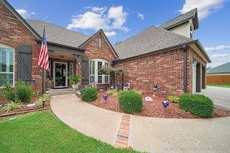 3203 Callaway Dr, Claremore, OK 74019