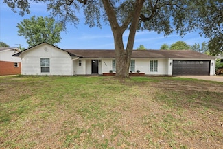 995 N 23rd St, Beaumont, TX 77706