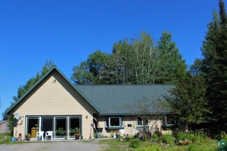 1326 N 21st Ave E, Ely, MN 55731