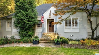 3529 Cherokee Rd, Mountain Brook, AL 35223