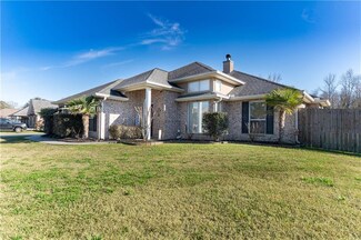127 Apache Dr, Picayune, MS 39466