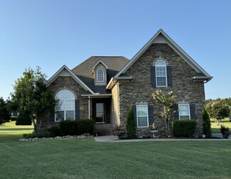 306 Branchside Dr, Lebanon, TN 37087