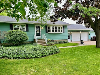 558 Terry St, Muskegon, MI 49442