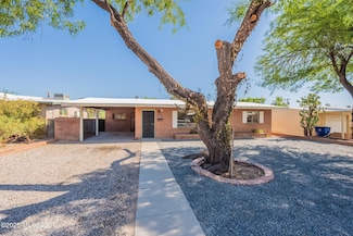 5743 E 3rd St, Tucson, AZ 85711