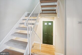7409 Whernside St, Lorton, VA 22079