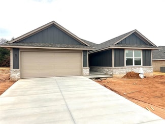 4640 Lincoln Landing, Harrah, OK 73046
