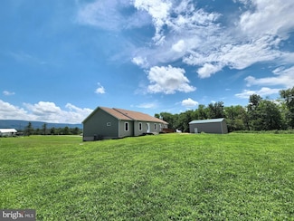 470 Frys Ln, Charles Town, WV 25414